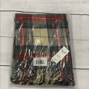 Abercrombie blanket scarf!
